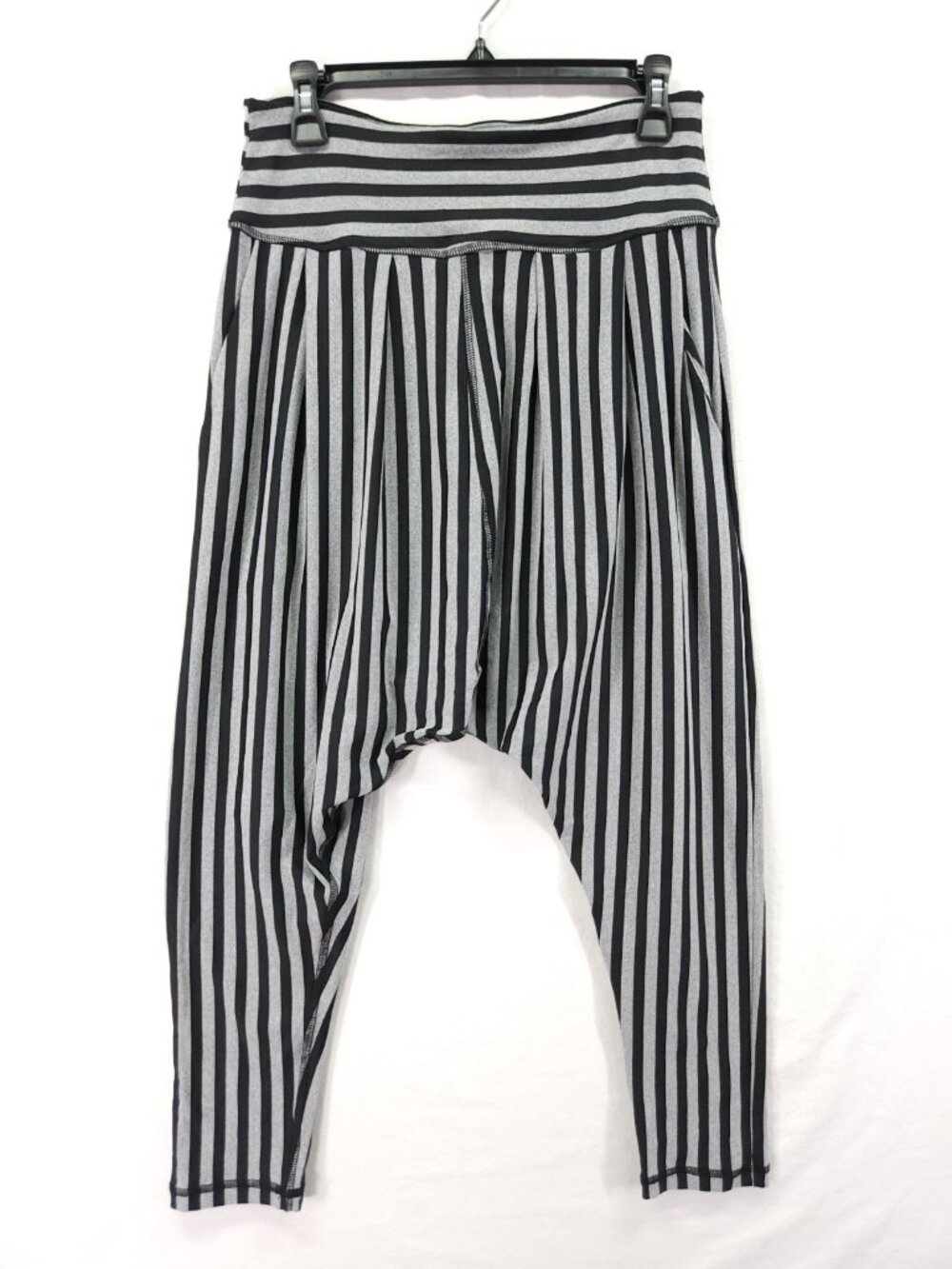 Hard Tail Forever Womens Size Medium Striped Drop Crotch Harem Stretch Pants